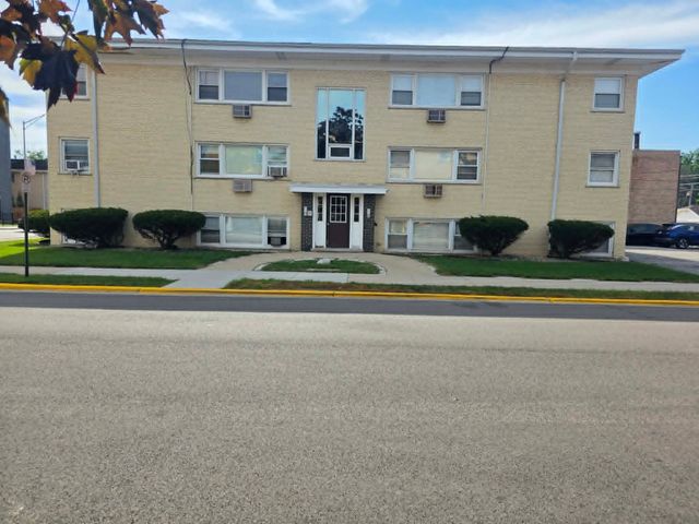 8636 Grand Avenue 2A, River Grove, IL 60171