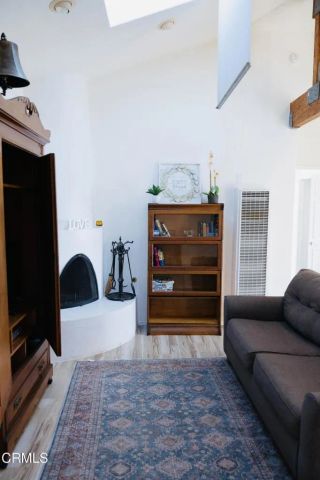 394-396 Hurst Avenue, Ventura, CA 93001