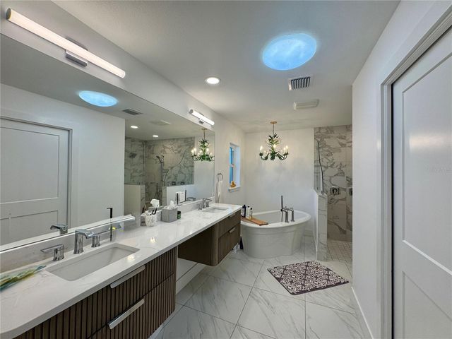 7372 MELALEUCA WAY, Sarasota, FL 34242