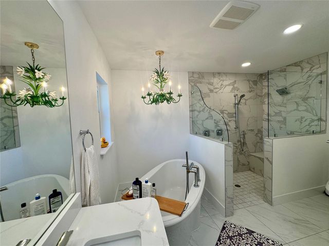 7372 MELALEUCA WAY, Sarasota, FL 34242