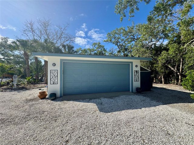 7372 MELALEUCA WAY, Sarasota, FL 34242