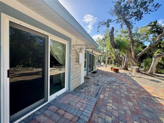 7372 MELALEUCA WAY, Sarasota, FL 34242