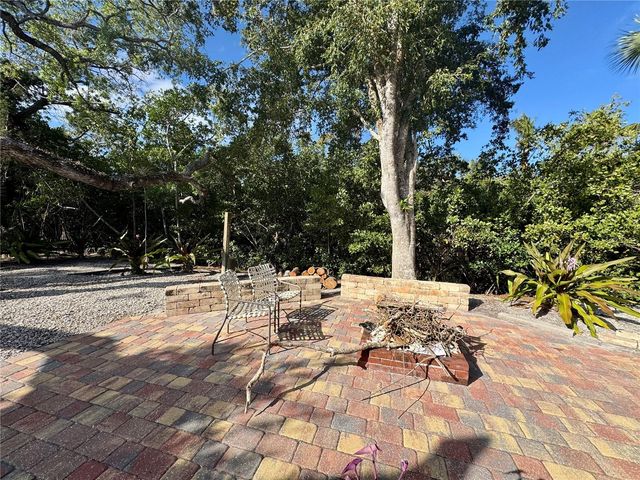 7372 MELALEUCA WAY, Sarasota, FL 34242