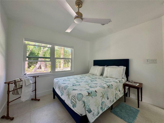 7372 MELALEUCA WAY, Sarasota, FL 34242
