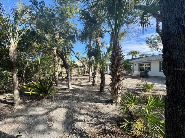 7372 MELALEUCA WAY, Sarasota, FL 34242