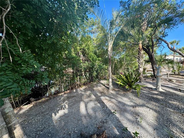 7372 MELALEUCA WAY, Sarasota, FL 34242