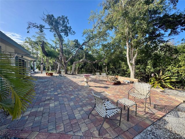 7372 MELALEUCA WAY, Sarasota, FL 34242