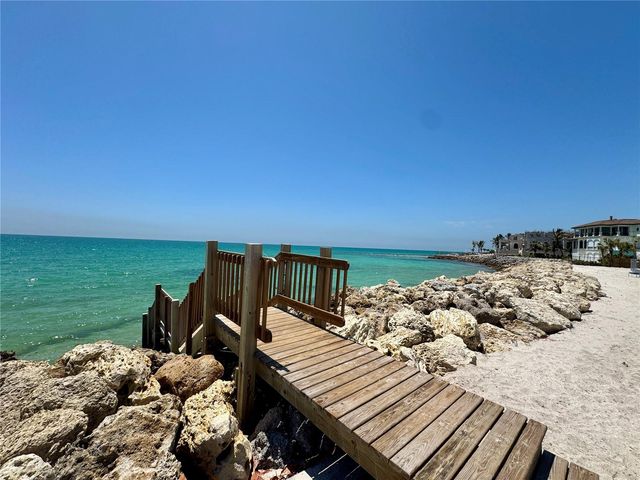 7372 MELALEUCA WAY, Sarasota, FL 34242