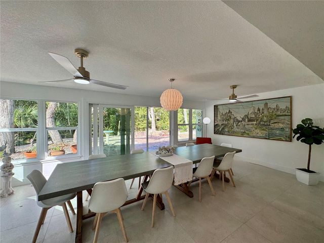 7372 MELALEUCA WAY, Sarasota, FL 34242