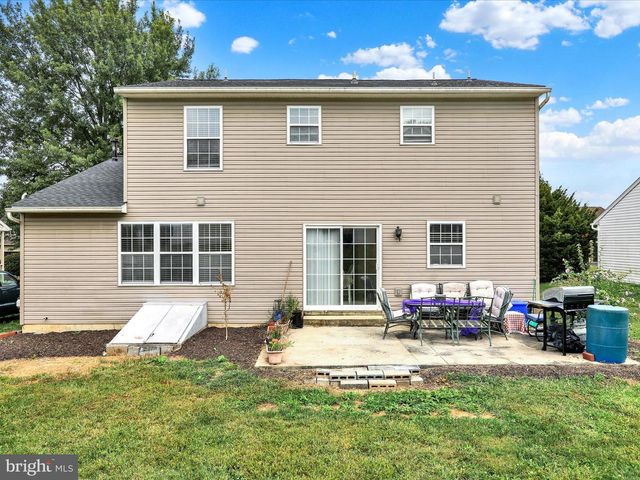 71 CORNERSTONE DR, Blandon, PA 19510