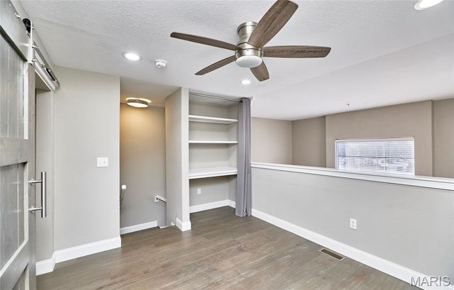 200 S Kirkwood Road, Kirkwood, MO 63122