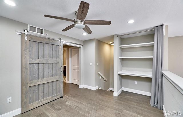 200 S Kirkwood Road, Kirkwood, MO 63122