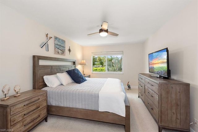 200 Palm DR 4, Naples, FL 34112