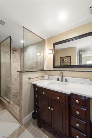 200 Palm DR 4, Naples, FL 34112