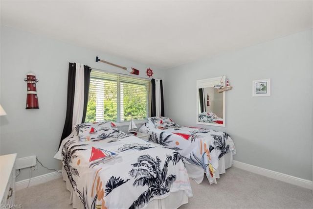 200 Palm DR 4, Naples, FL 34112
