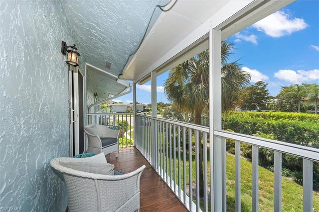 200 Palm DR 4, Naples, FL 34112