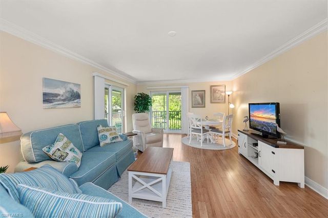 200 Palm DR 4, Naples, FL 34112