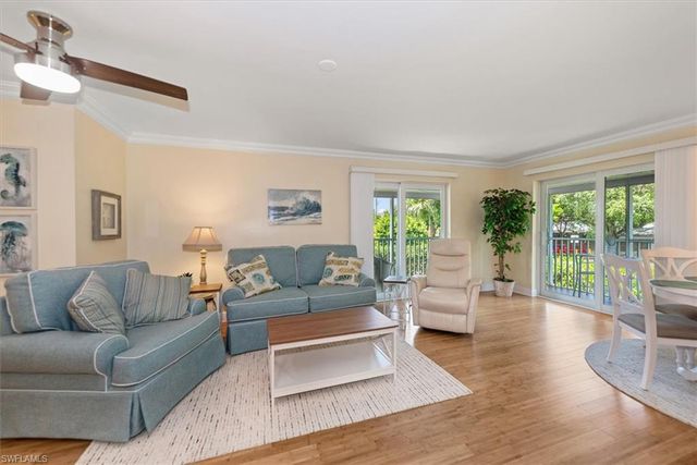200 Palm DR 4, Naples, FL 34112