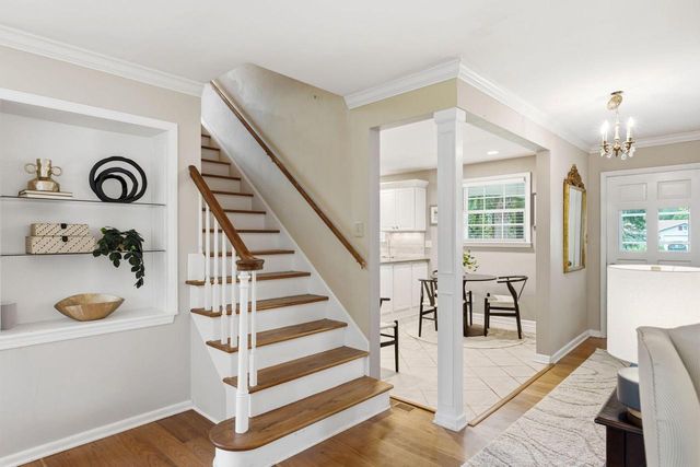 8921 N Lake DRIVE, Bayside, WI 53217