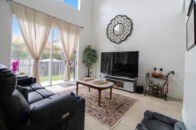 1910 SE 14th Circle, Homestead, FL 33035