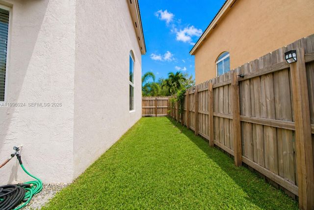 1910 SE 14th Circle, Homestead, FL 33035