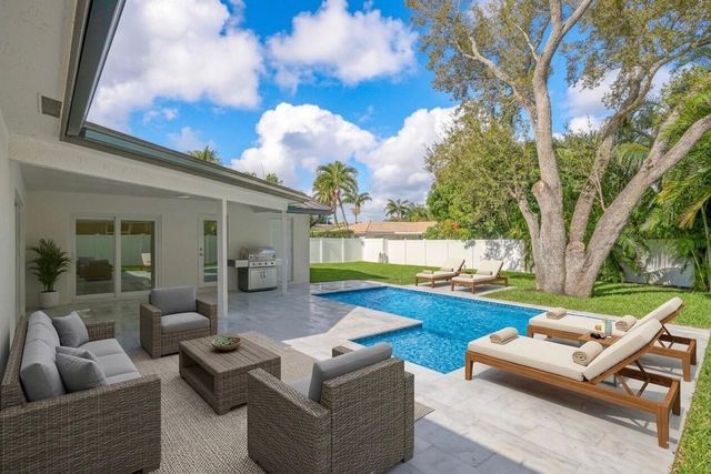 979 NW 8th Street, Boca Raton, FL 33486