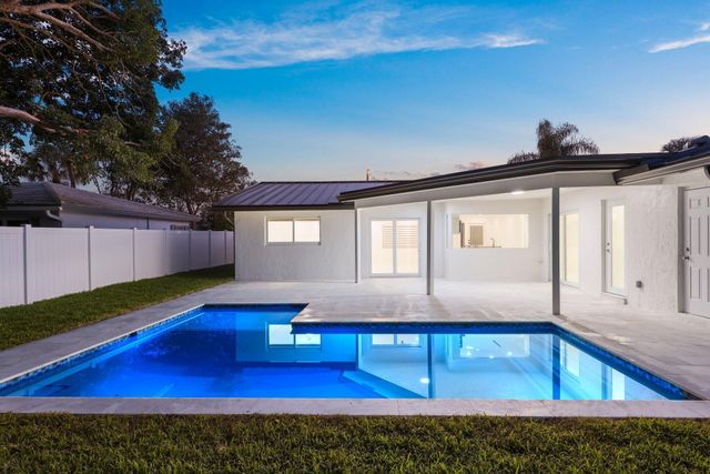 979 NW 8th Street, Boca Raton, FL 33486