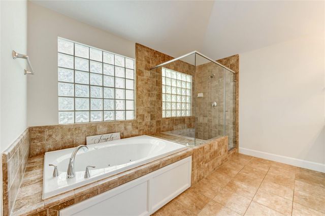 3721 Main Poplar Drive, Houston, TX 77025