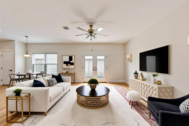 3721 Main Poplar Drive, Houston, TX 77025