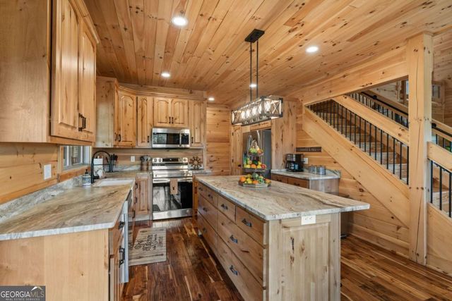 167 Big Valley Overlook, Morganton, GA 30560