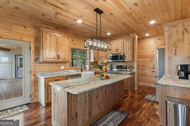167 Big Valley Overlook, Morganton, GA 30560