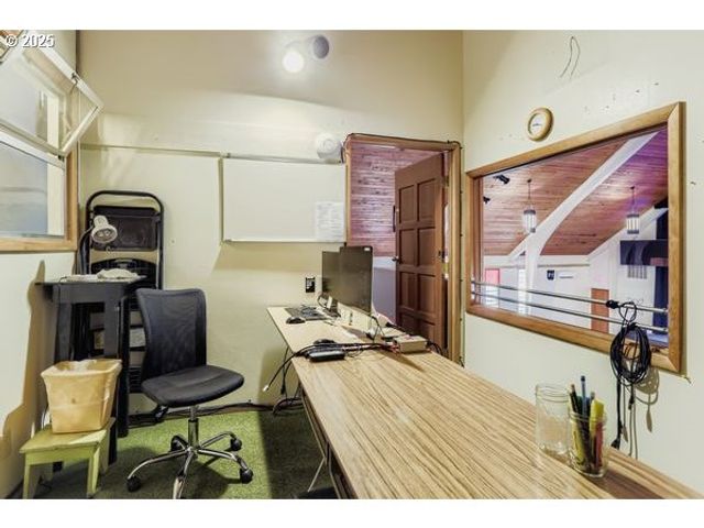 24353 S RIDGE Rd, Beavercreek, OR 97004