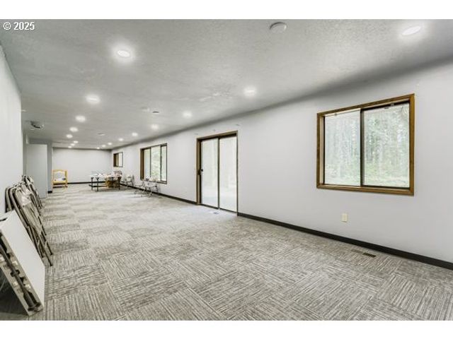 24353 S RIDGE Rd, Beavercreek, OR 97004