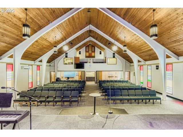 24353 S RIDGE Rd, Beavercreek, OR 97004