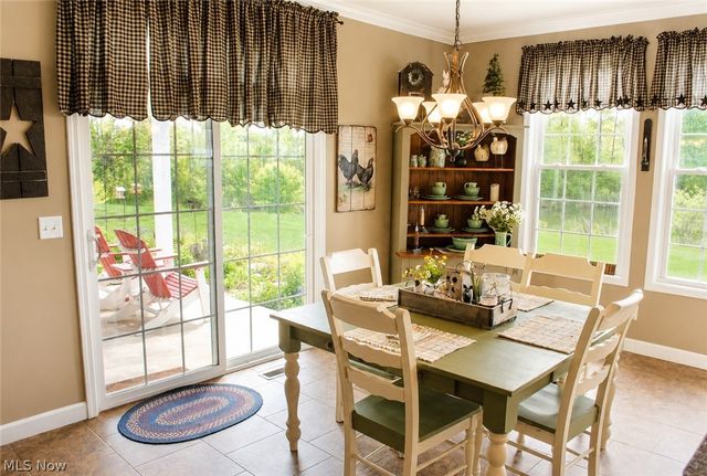 8700 Wakefield Run, North Ridgeville, OH 44039