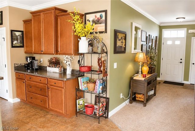 8700 Wakefield Run, North Ridgeville, OH 44039