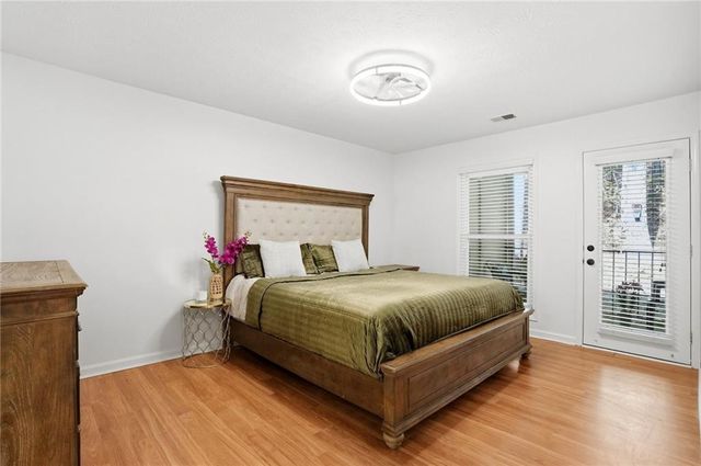 4013 Lake Pointe Circle, Roswell, GA 30075