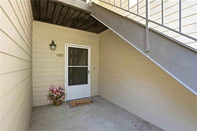 4013 Lake Pointe Circle, Roswell, GA 30075