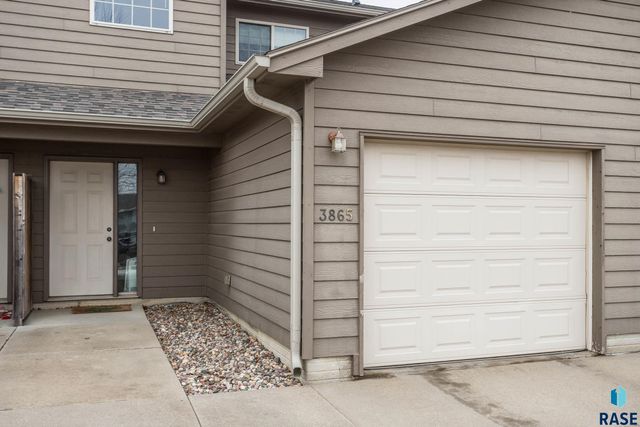 3865 N Galaxy Ln Lane, Sioux Falls, SD 57107