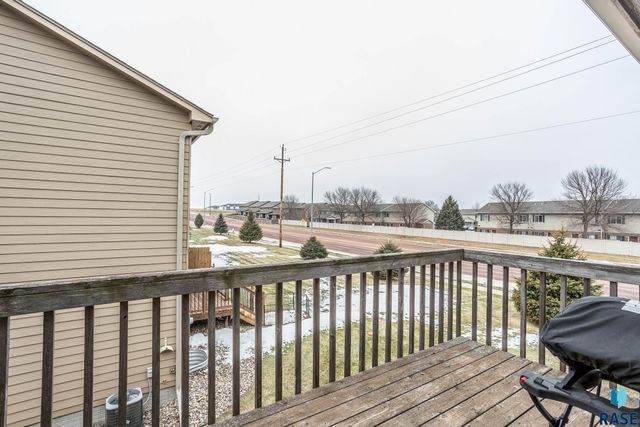 3865 N Galaxy Ln Lane, Sioux Falls, SD 57107