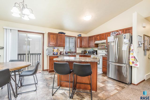 3865 N Galaxy Ln Lane, Sioux Falls, SD 57107