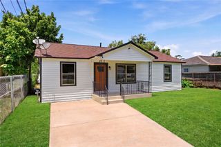 7429 W Knoll Street, Houston, TX 77028