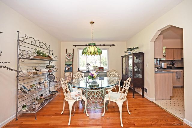 2974 Westbrook Drive, Cincinnati, OH 45238