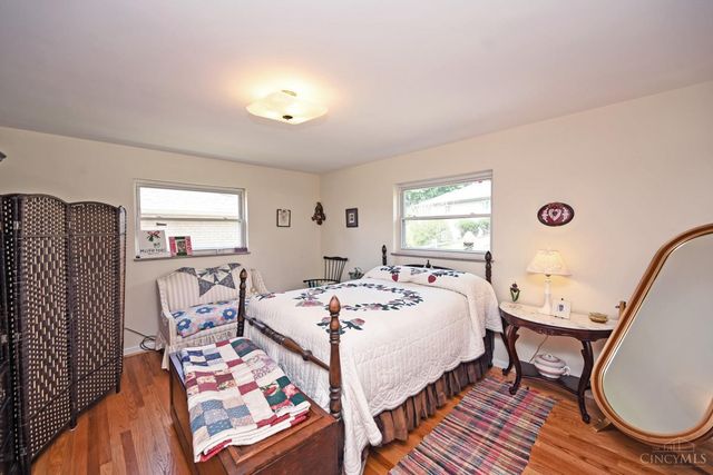 2974 Westbrook Drive, Cincinnati, OH 45238