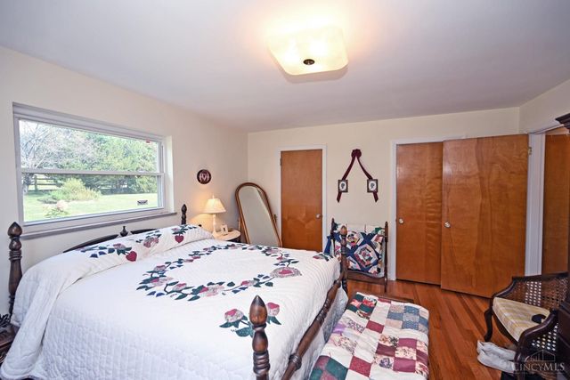 2974 Westbrook Drive, Cincinnati, OH 45238