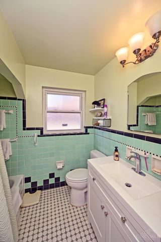 2974 Westbrook Drive, Cincinnati, OH 45238