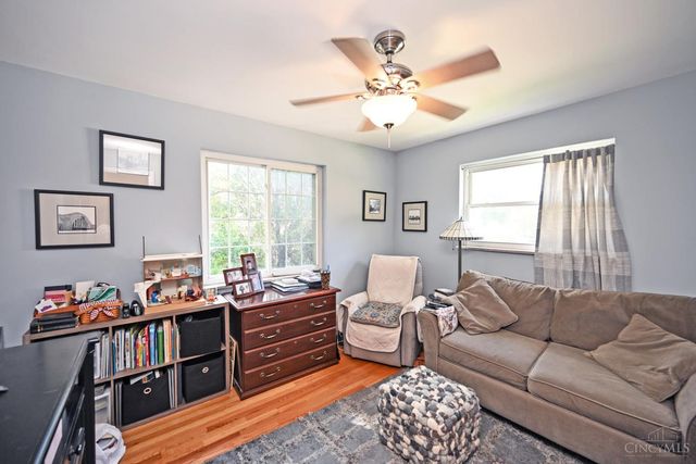 2974 Westbrook Drive, Cincinnati, OH 45238