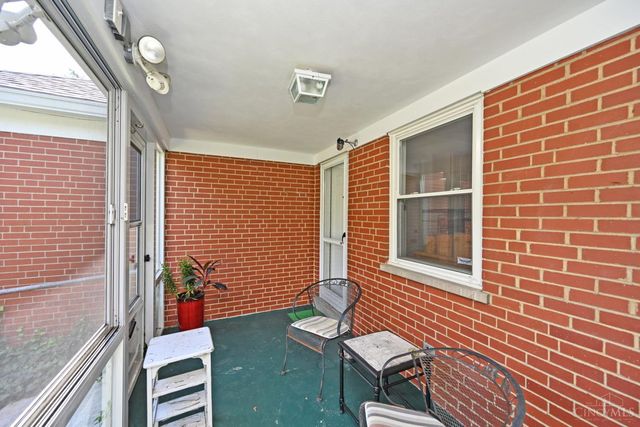 2974 Westbrook Drive, Cincinnati, OH 45238