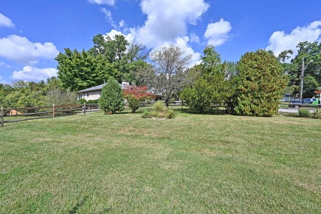 2974 Westbrook Drive, Cincinnati, OH 45238