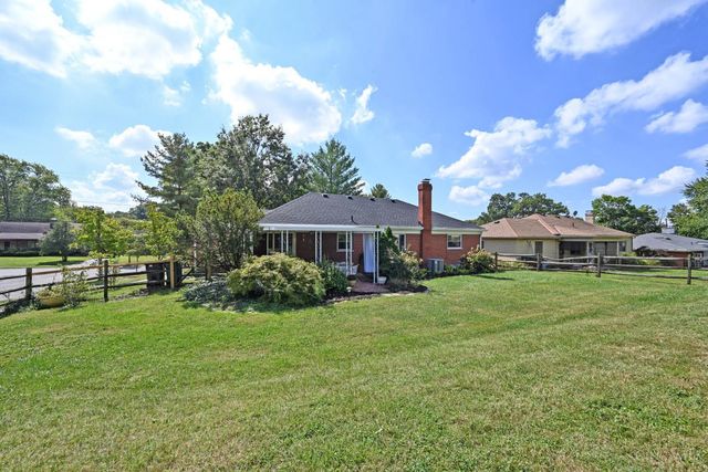 2974 Westbrook Drive, Cincinnati, OH 45238